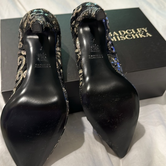Badgley Mischka Pumps - Picture 8 of 8